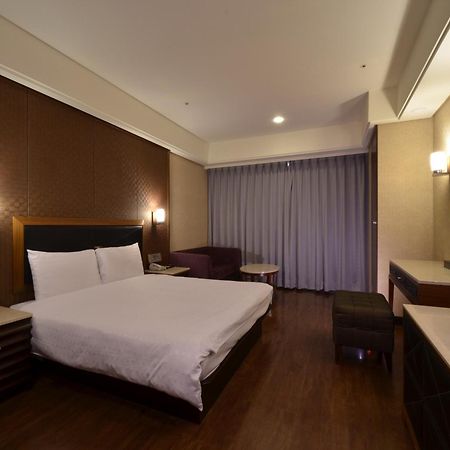 Goodness Plaza Hotel Taishan Room photo